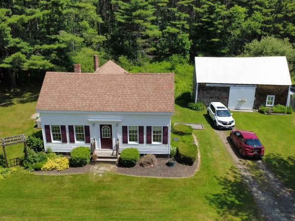 49 Willow Lane, Wiscasset, ME 04578