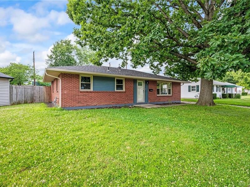 2144 Mountview Circle, Dayton, OH 45414 Photo 2