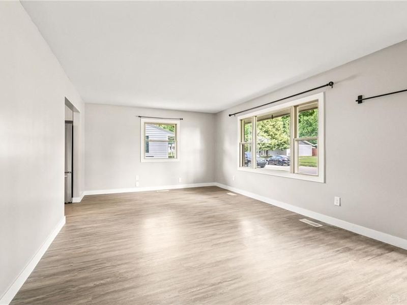 2144 Mountview Circle, Dayton, OH 45414 Photo 6