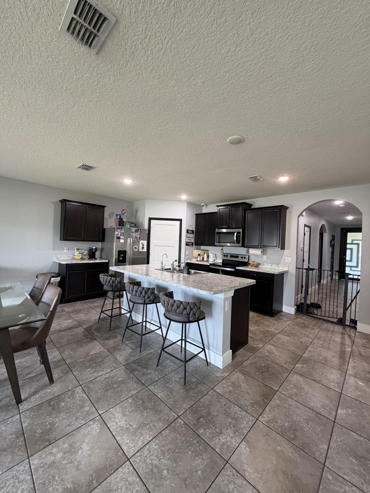 103 SW Oakridge Drive, Port Saint Lucie, FL 34984 Photo