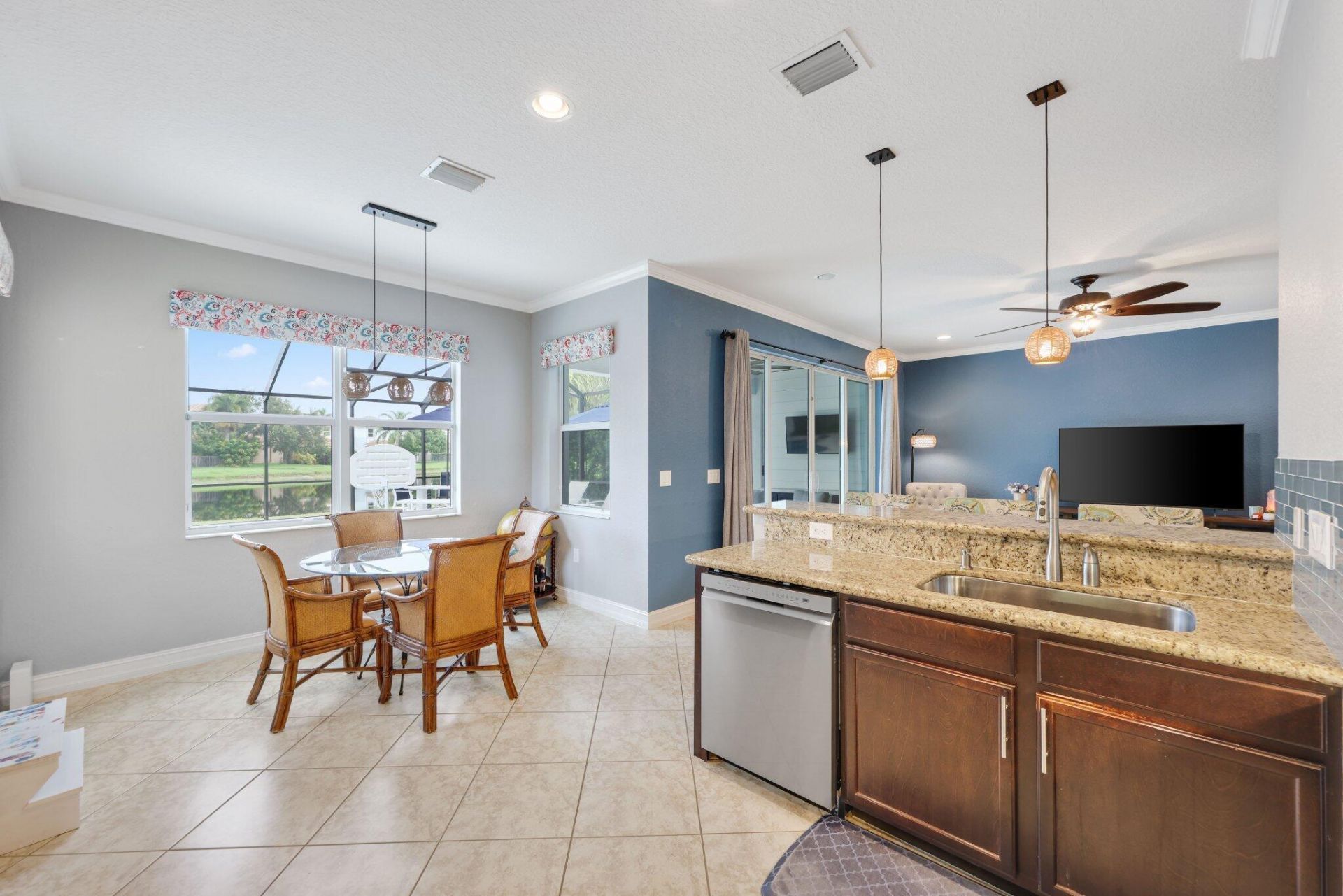 8396 Calabria Lakes Drive, Boynton Beach, FL 33473 Photo