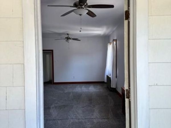 29 29 E GLOUCESTER PIKE, Unit B, BARRINGTON, NJ 08007