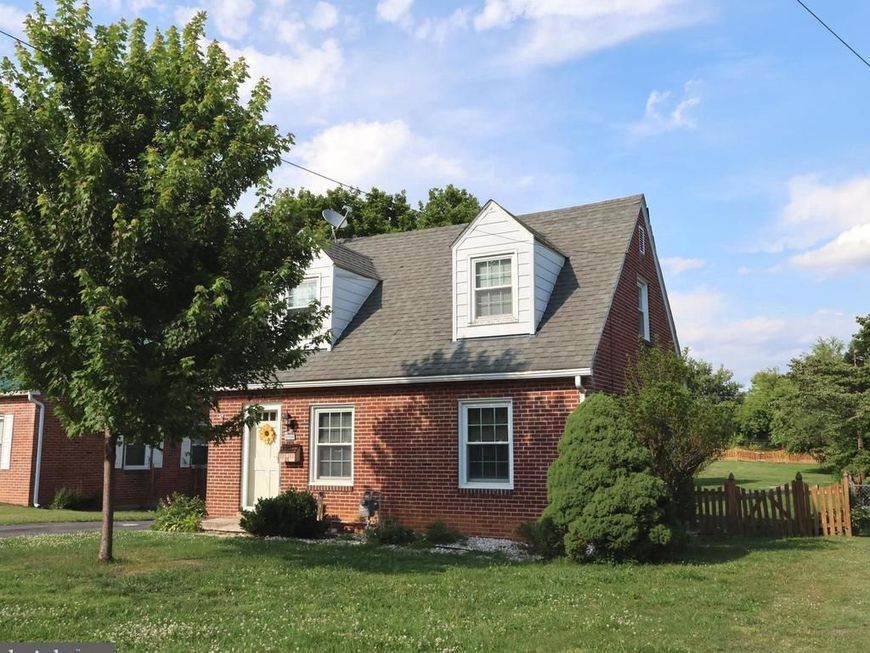 824 Armstrong Avenue, Hagerstown, MD 21740 Main Photo
