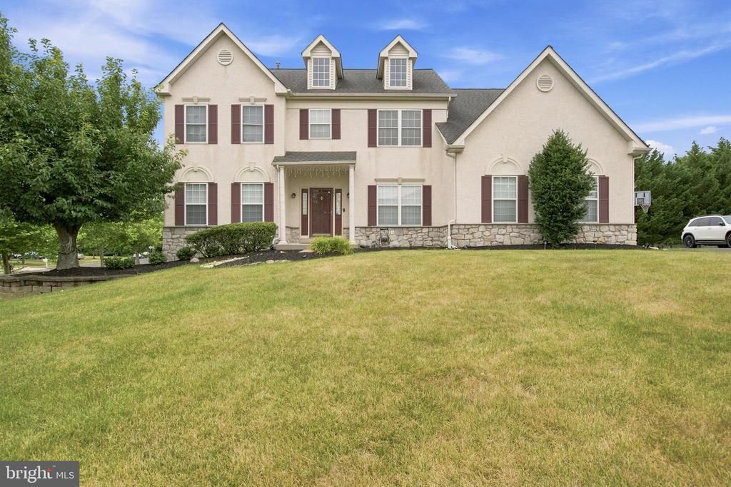 101 TENNYSON LANE, NORTH WALES, PA 19454