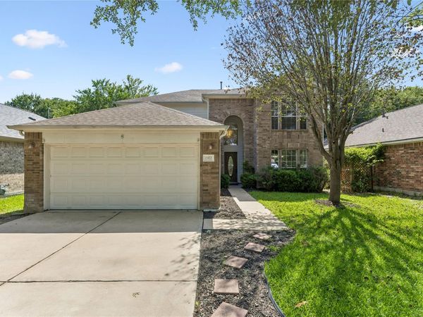 2372 Paradise Ridge DR, Round Rock, TX 78665