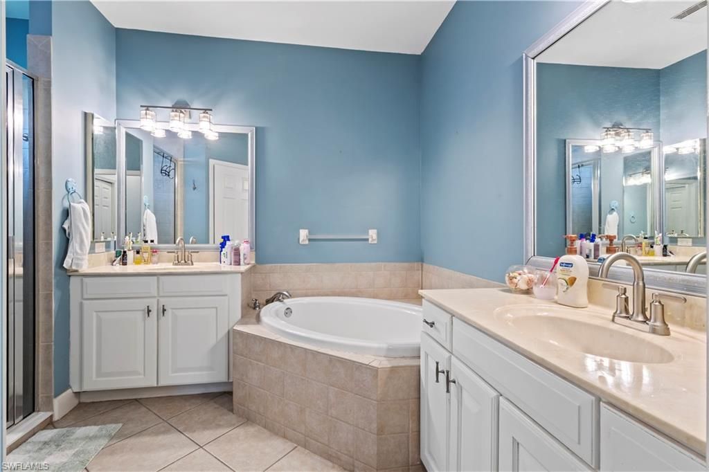 21313 Velino Ln, Estero, FL 33928 Photo