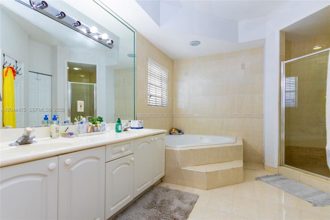 6939 SW 158th Ave , Miami, FL 33193 Photo