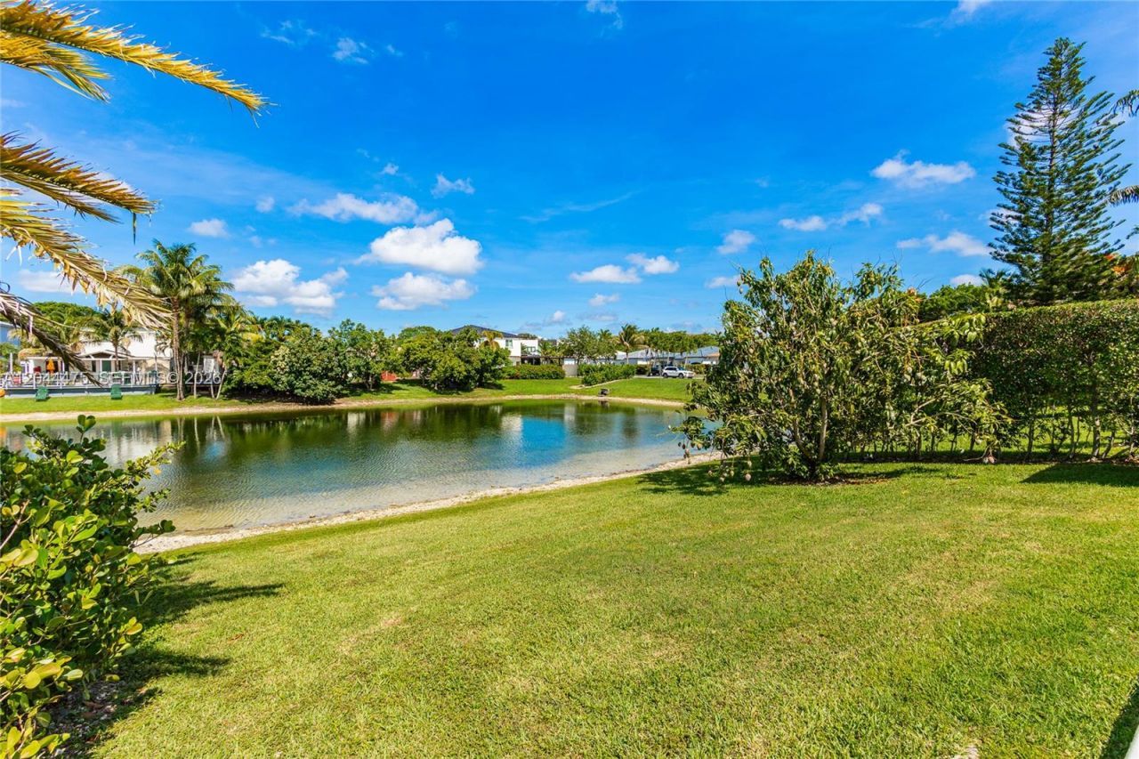 6939 SW 158th Ave , Miami, FL 33193 Photo