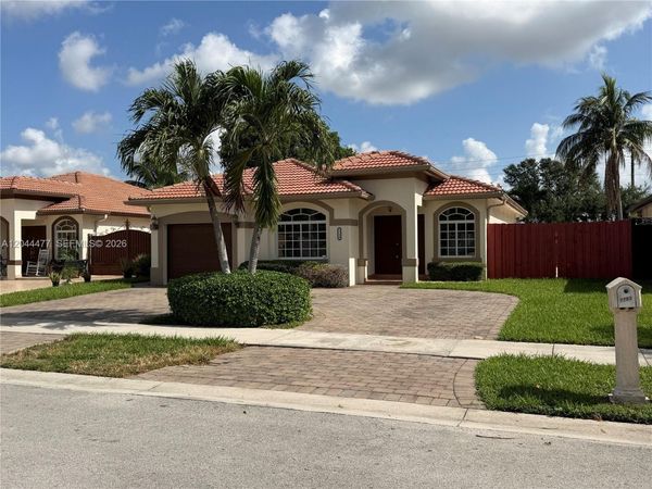 7753 NW 201st Ter , Hialeah, FL 33015