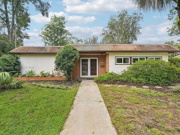 711 NE 6th Pl , Gainesville, FL 32601