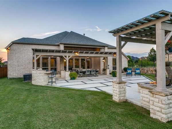 1024 Myers Park Trail, Roanoke, TX 76262
