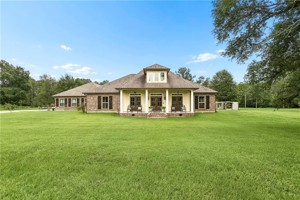 278 OAK DOWNS Drive, Pearl River, LA 70452