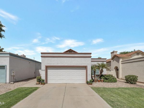 562 S DANYELL Drive, Chandler, AZ 85225