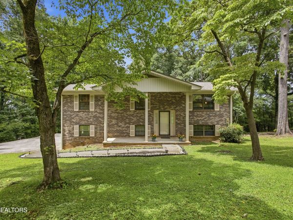 145 Green Hill Drive, Vonore, TN 37885