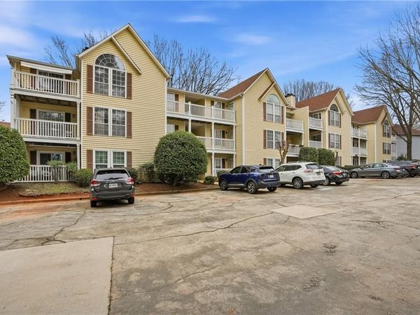 561 Cobblestone Trail , Avondale Estates, GA 30002