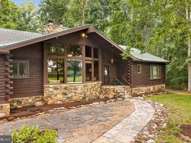 10904 MANLEY ROAD, NOKESVILLE, VA 20181