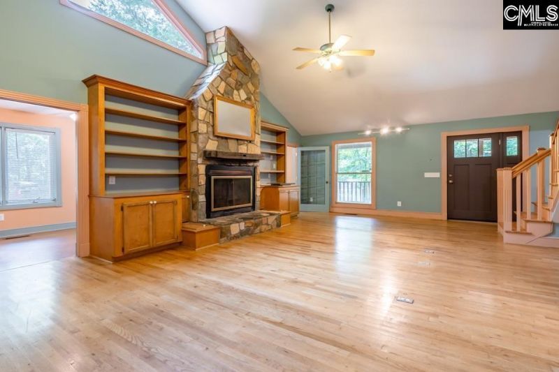 100 Seven Drive  Photo 15