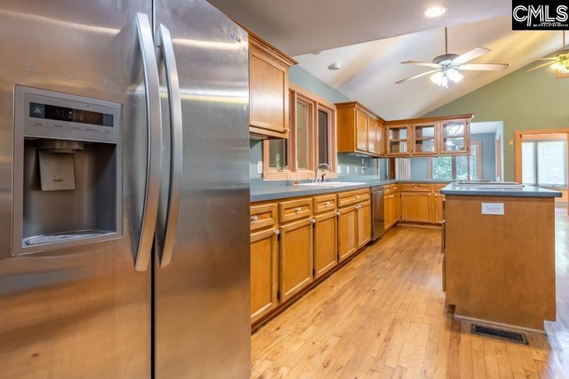100 Seven Drive  Photo 19