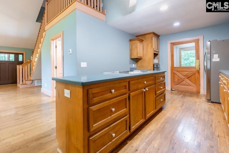 100 Seven Drive  Photo 21