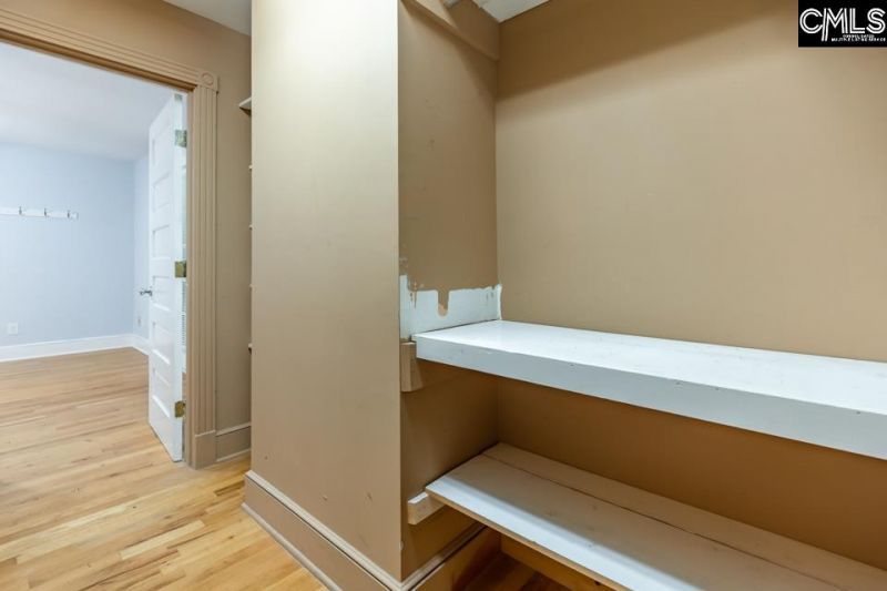 100 Seven Drive  Photo 35
