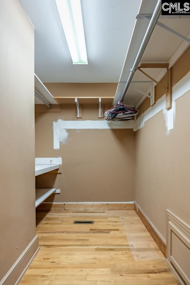 100 Seven Drive  Photo 36