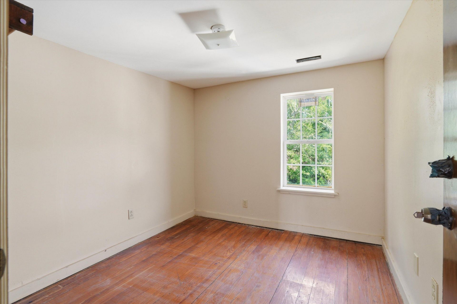 2111 Atlas Street Photo 10