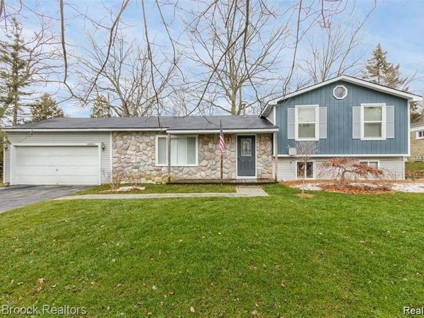 2120 DAINTREE Avenue, West Bloomfield Township, Mi 48323