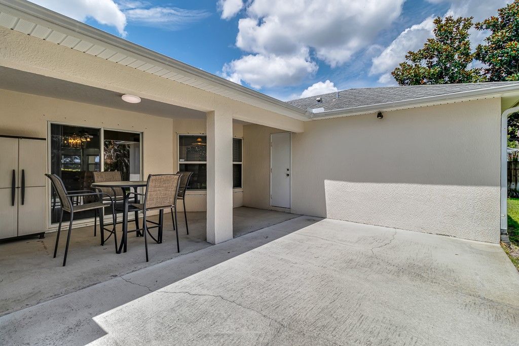 934 Bermuda Avenue, Sebastian, FL 32958 Photo
