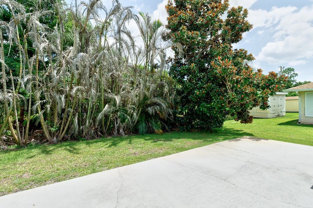 934 Bermuda Avenue, Sebastian, FL 32958 Photo