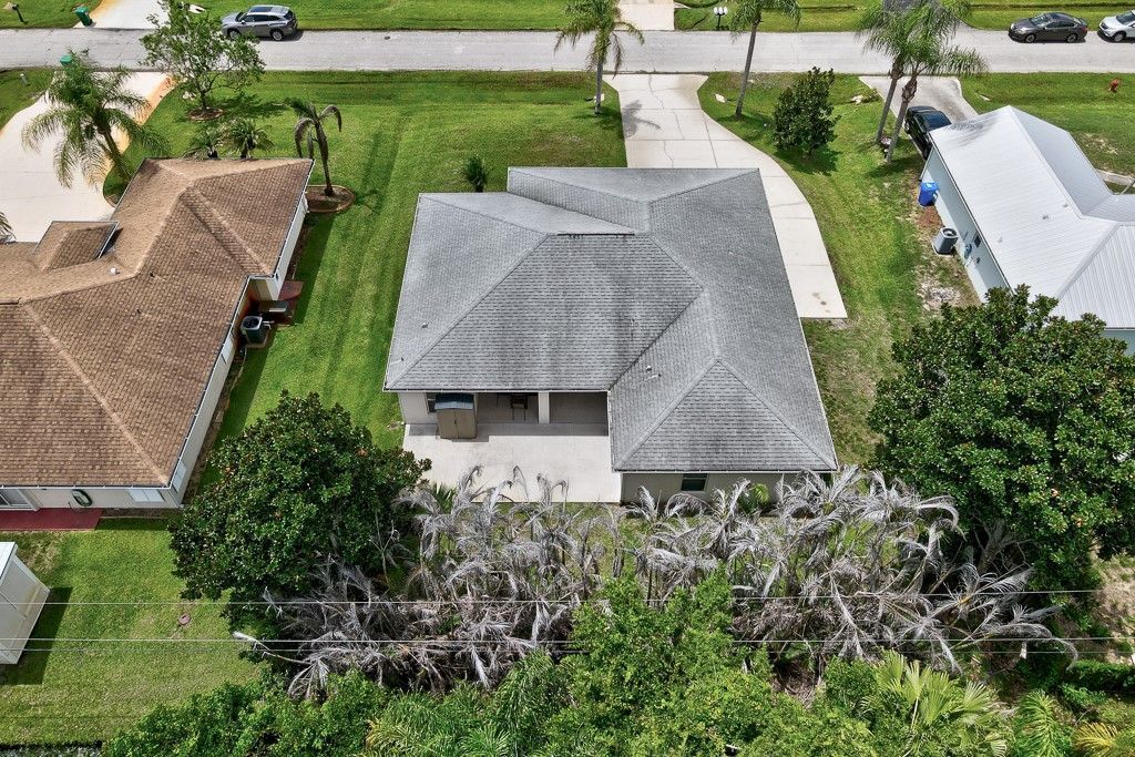 934 Bermuda Avenue, Sebastian, FL 32958 Photo