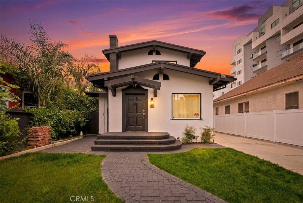 1148 Locust Avenue, Long Beach, CA 90813 Main Photo