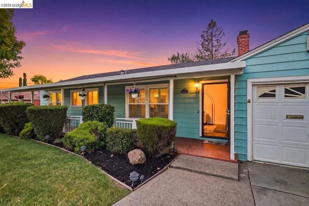 19609 Fern Way, Castro Valley, CA 94546 Main Photo
