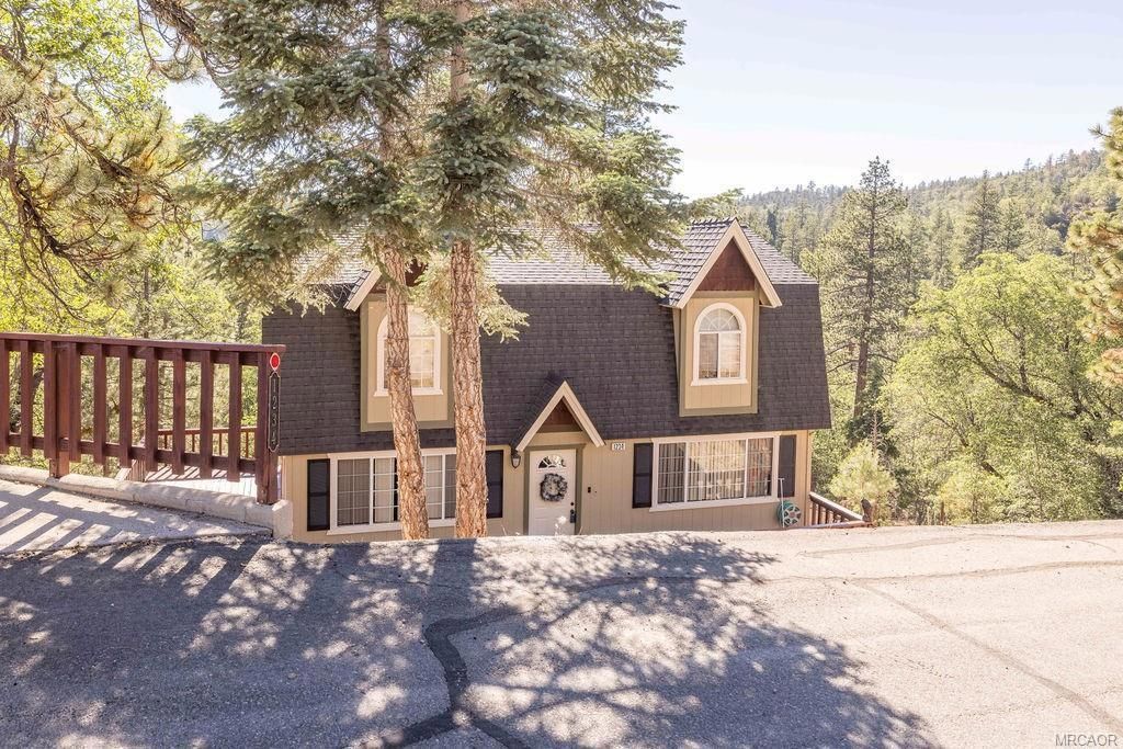 1234 Bruin Trail, Fawnskin, CA 92333 Main Photo