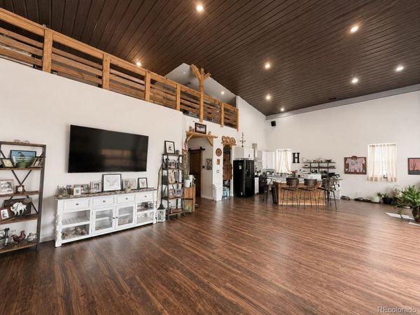 470 Bowie Road , Penrose, CO 81420