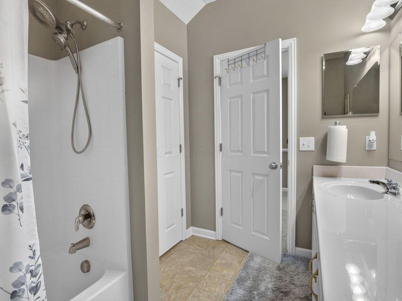 7911 Ashenden Drive , Blacklick, OH 43004 Photo 38