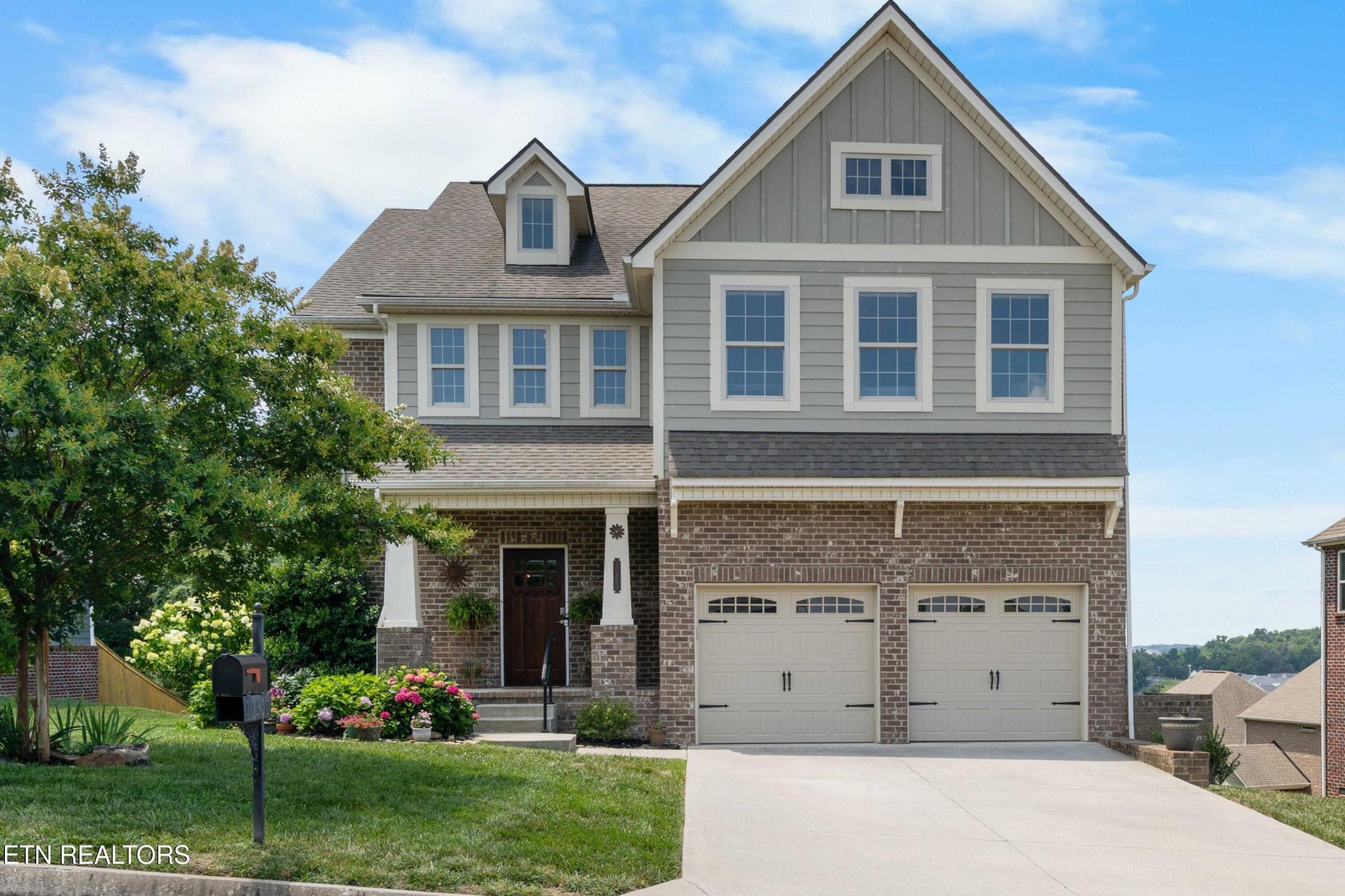 10850 Hunters Knoll Lane, Knoxville, TN 37932 Main Photo