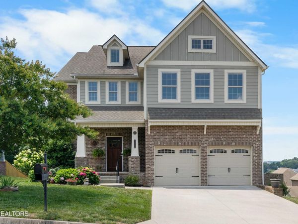 10850 Hunters Knoll Lane, Knoxville, TN 37932