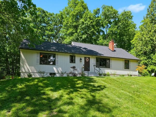537 E Till Road, Fort Wayne, IN 46825