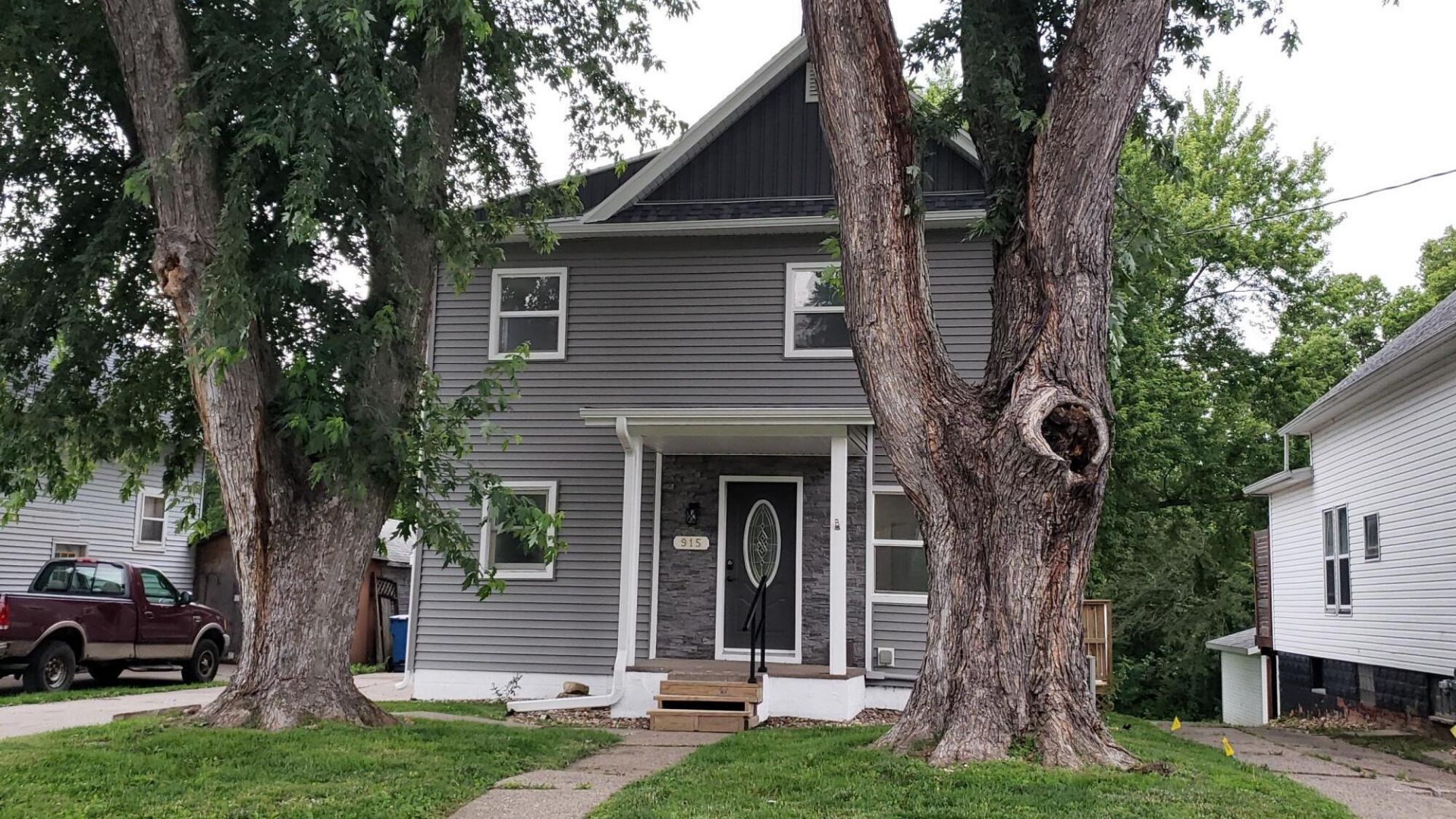 915 Newell, Muscatine, IA 52761 Main Photo
