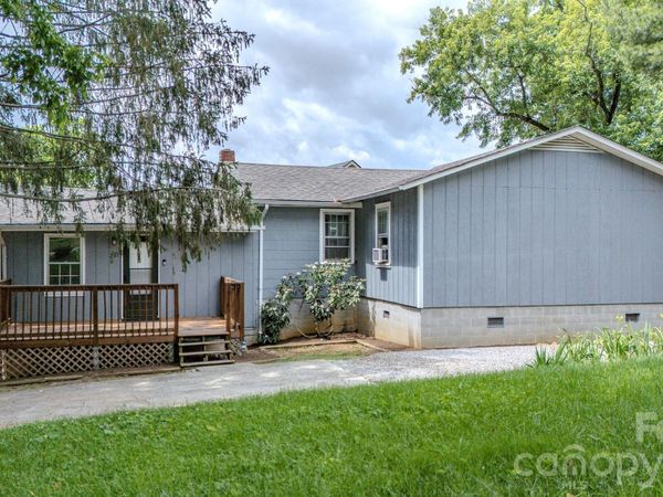 501 Fairview Road, Asheville, NC 28803
