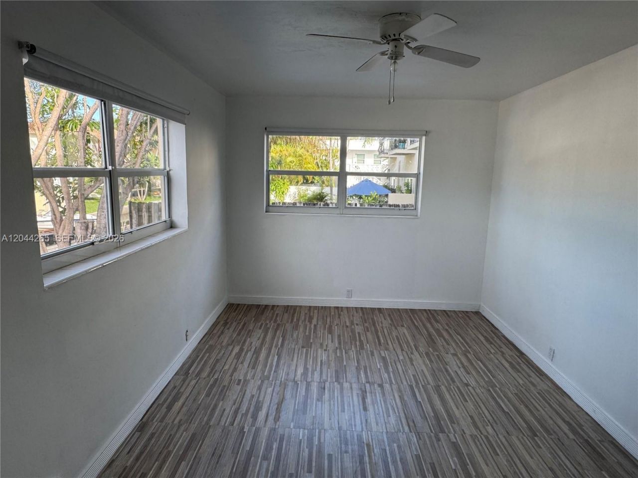 1765 Venice Ln, Unit 4E, North Miami, FL 33181 Photo