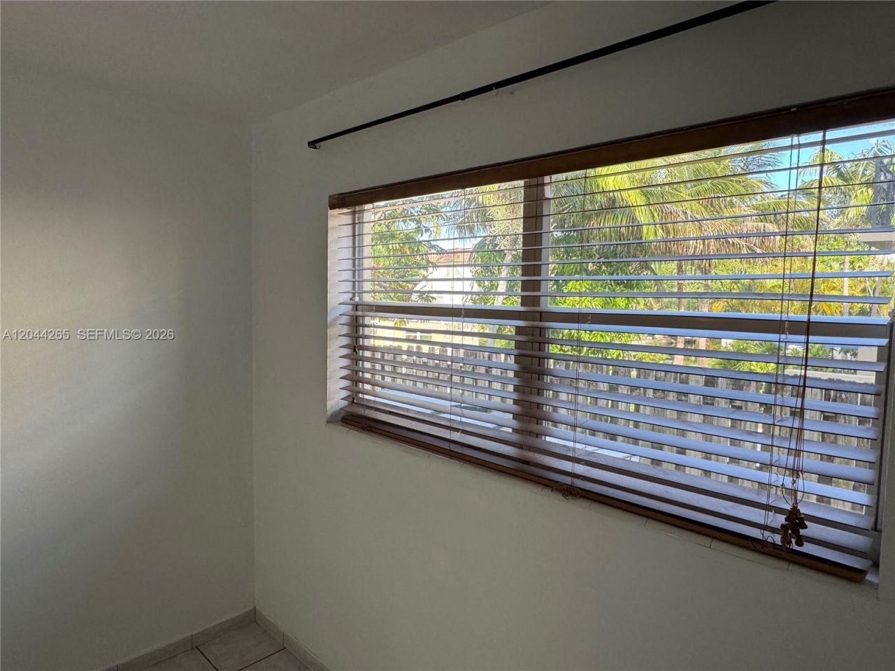 1765 Venice Ln, Unit 4E, North Miami, FL 33181 Photo
