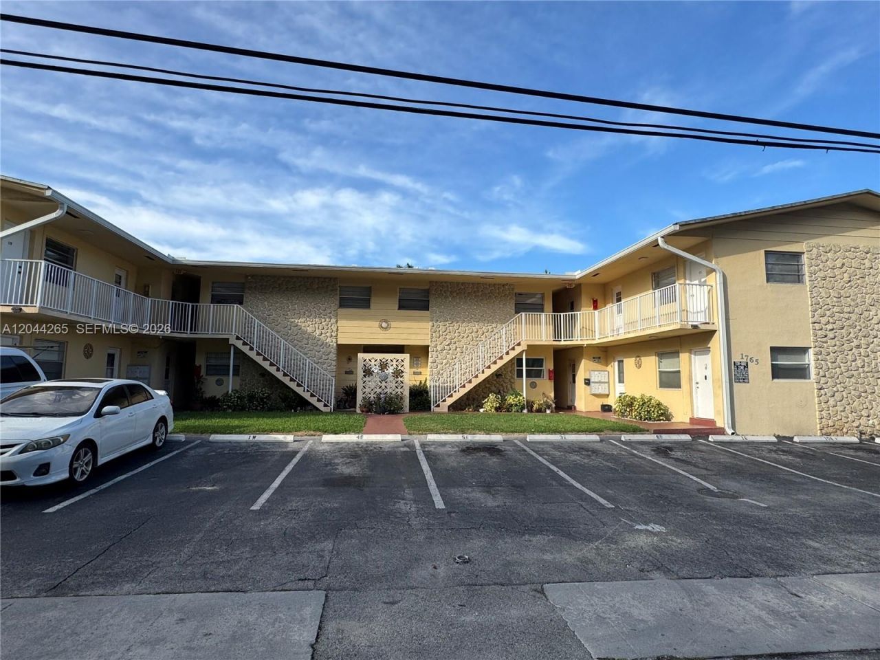 1765 Venice Ln, Unit 4E, North Miami, FL 33181 Photo
