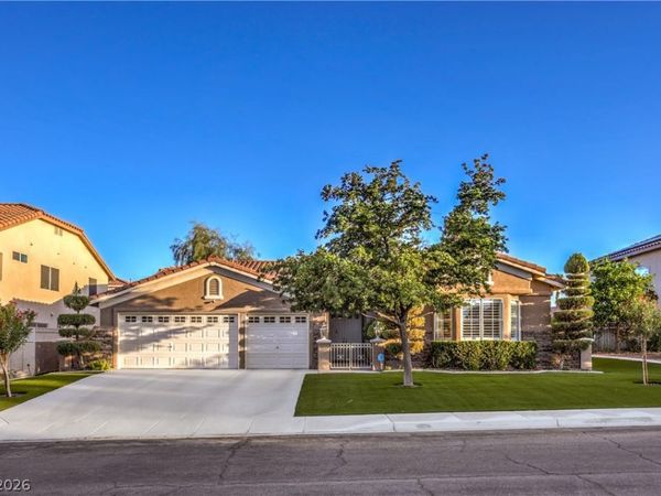 7869 Mosaic Harbor Avenue , Las Vegas, NV 89117