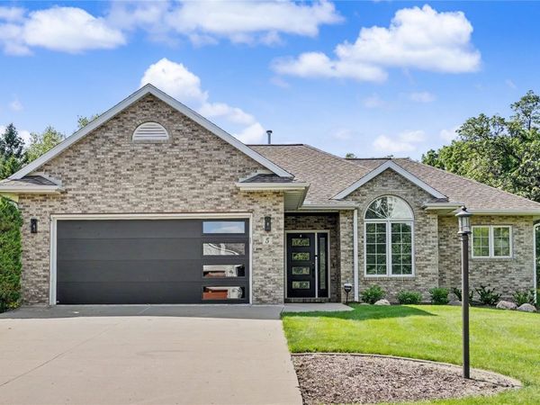 5 E Dovetail Place , Coralville, IA 52241