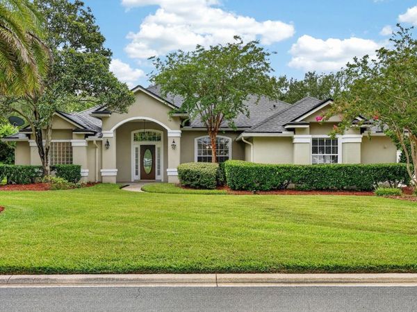 165 Edgewater Branch Dr, St Johns, FL 32259