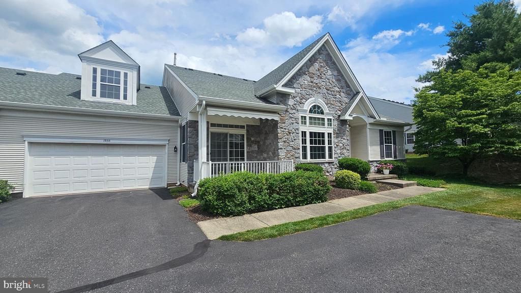 1866 GREGORY PLACE , HELLERTOWN, PA 18055