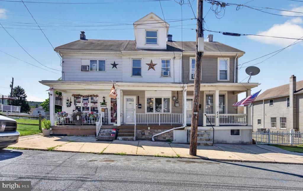 436 E ELM STREET , TAMAQUA, PA 18252