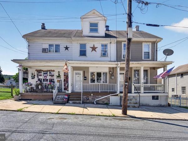 436 E ELM STREET , TAMAQUA, PA 18252