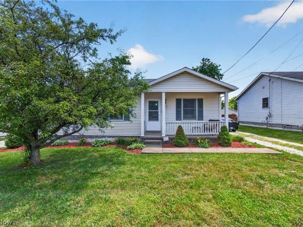 3014 Harmont Avenue NE, Canton, OH 44705